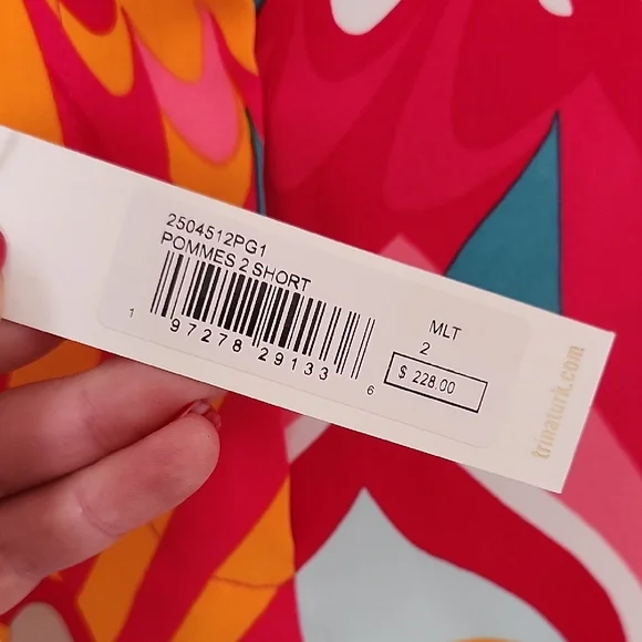 Trina Turk Shorts - Picture 5 of 5